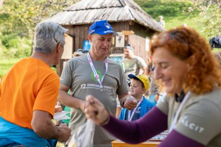 Na dobrodelnem pohodu zbrali več kot 9.200 evrov (3)